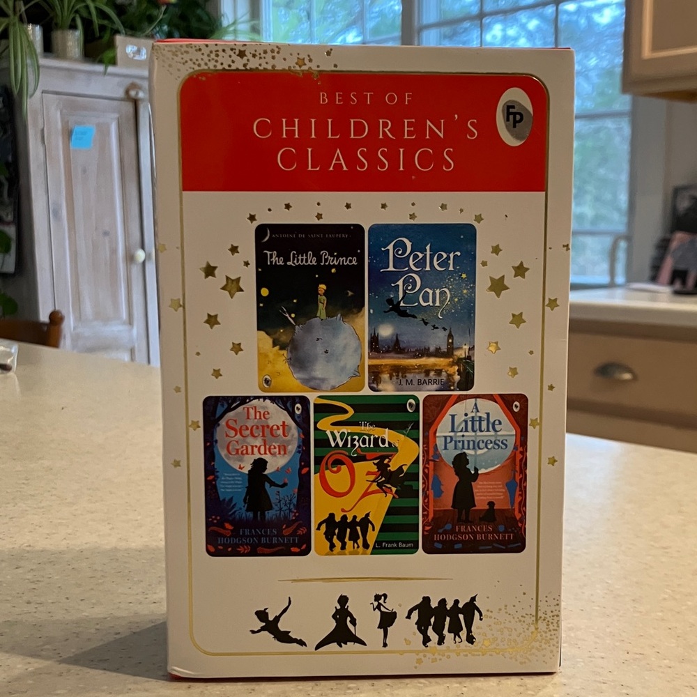 Brand New Best of Children's Classics Box Set - 5 Paperback Books With Sleeve